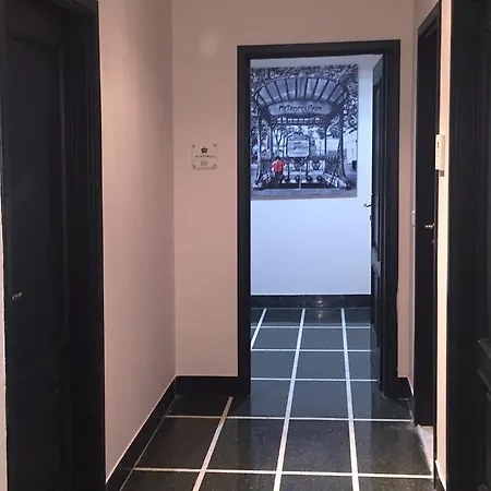Vittoria - The Original Since 2015 Guest house