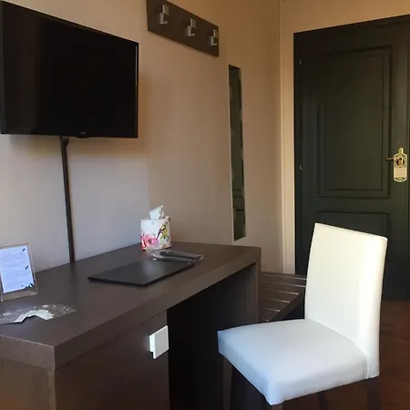 Vittoria - The Original Since 2015 4* جنوة