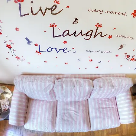 Vittoria - The Original Since 2015 ゲストハウス 4*